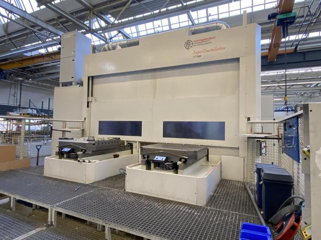 Double-Pallet Horizontal Machining Center 