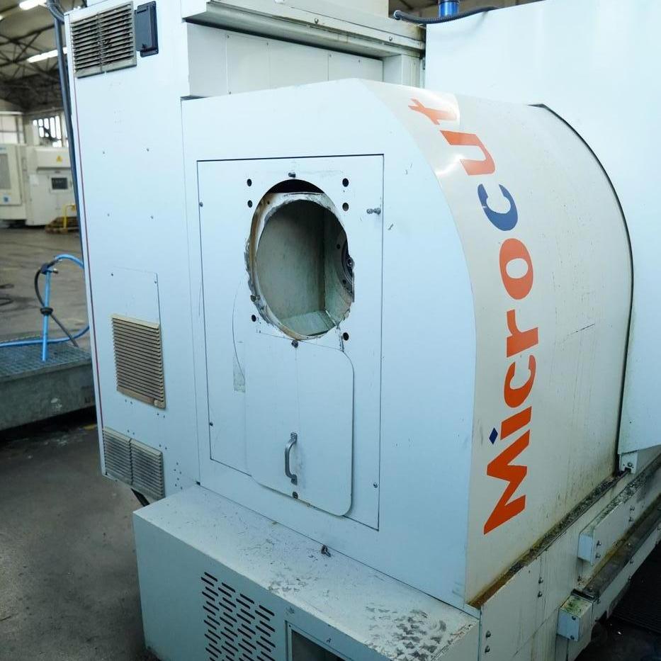 CNC Lathe machine Challenger Microcut BNC-2260X